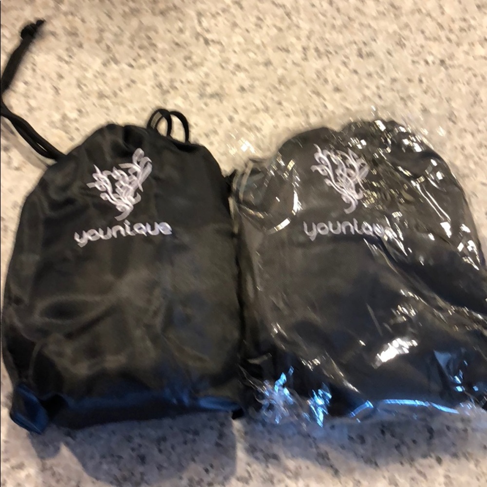Makeup cinch bag